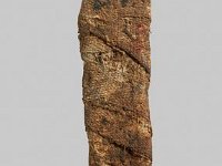 Aeg V 15 Seite 1  Aeg V 15, Theben, Tal der Könige, Gewickelte Leinenbinden, L 16,0 cm, B 2,2 cm, H 1,0 cm : Bestandskatalog Ägypten, Museumsfoto: Claus Cordes